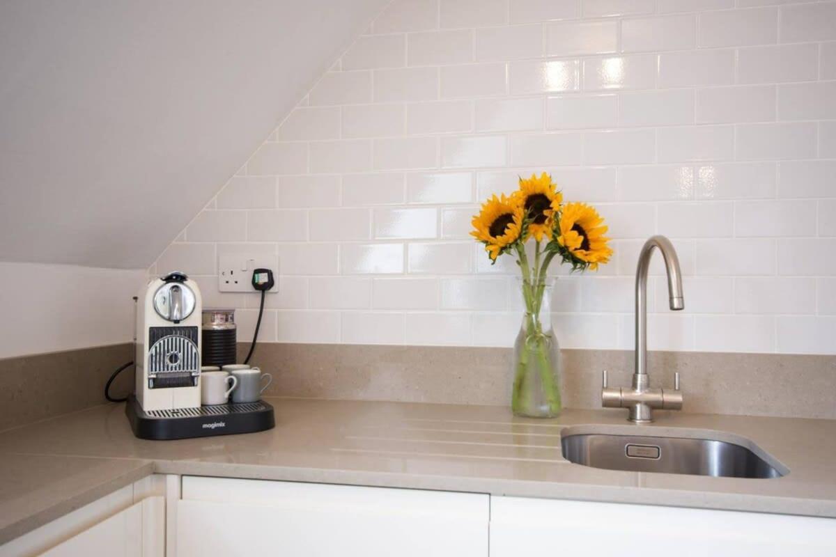 Modern In The Heart Of With Secure Underground Parking Apartment Oxford