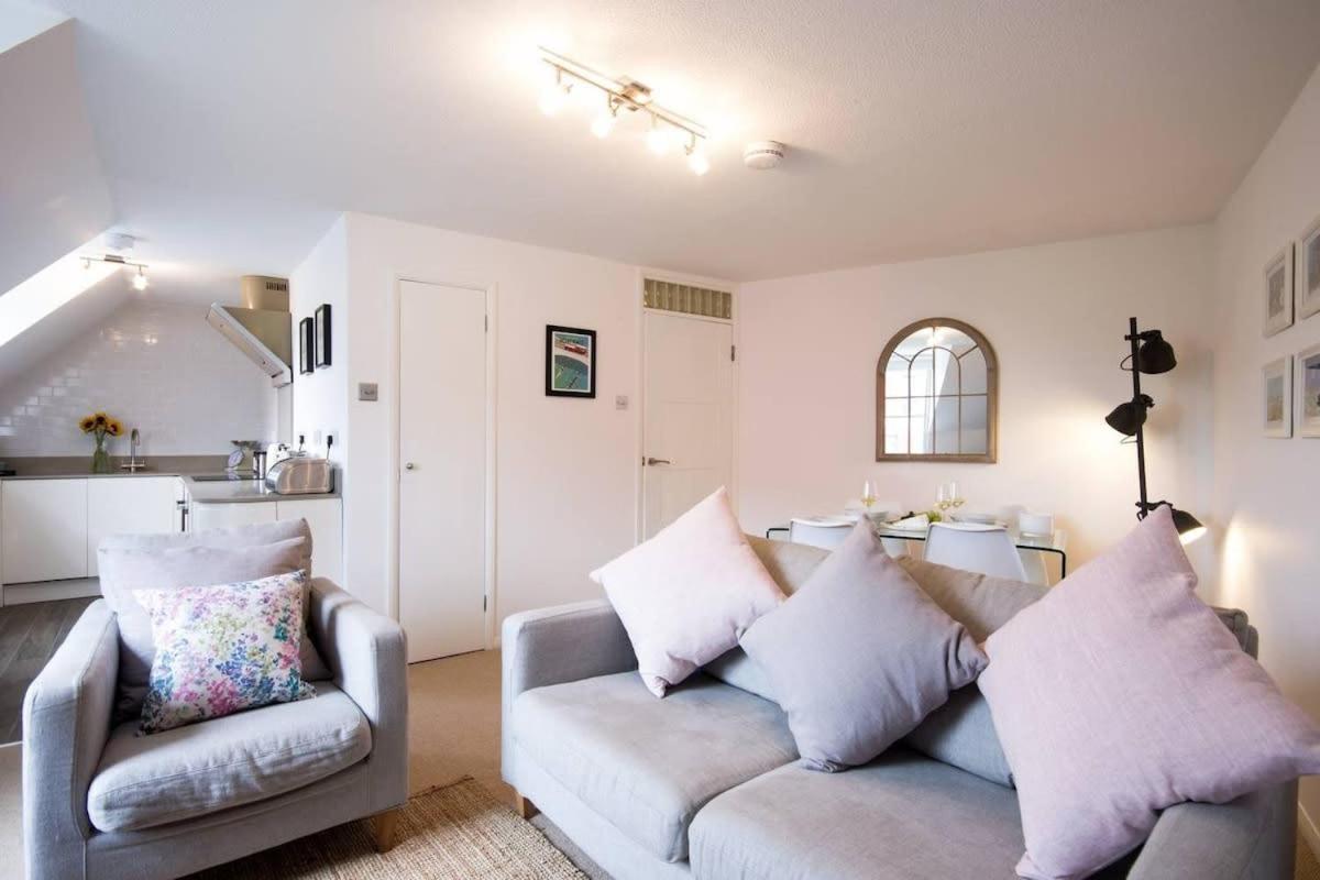Modern In The Heart Of With Secure Underground Parking