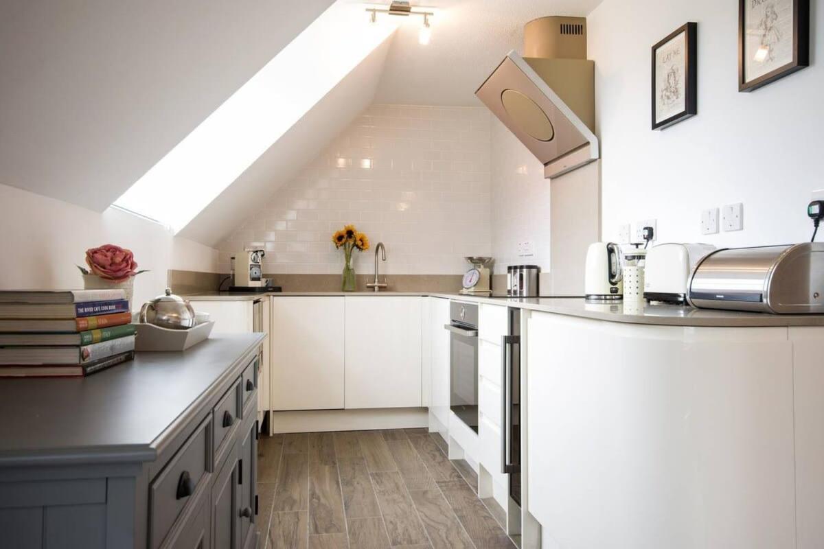Modern In The Heart Of With Secure Underground Parking Apartment Oxford